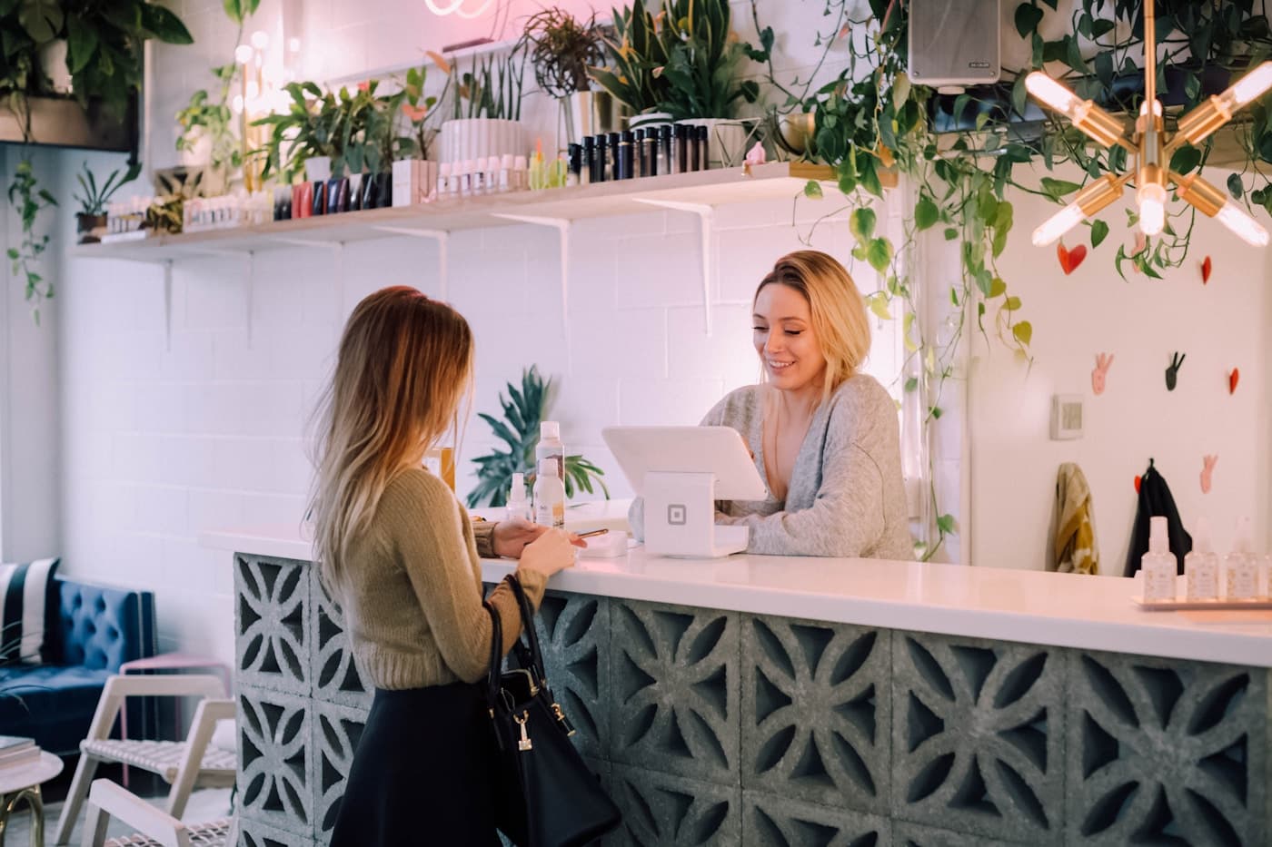 AI Call Receptionist - professional marketing service